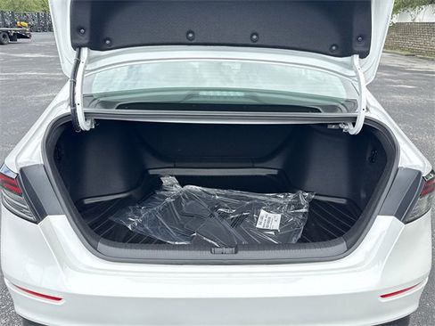 New 2025 Honda Accord LX image 13