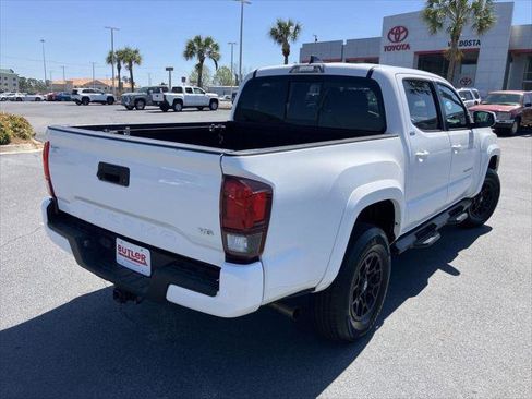 Certified 2022 Toyota Tacoma SR5 w/ Technology Package RWD image 5