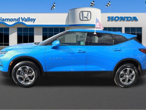 Used 2025 Chevrolet Blazer LT image 8