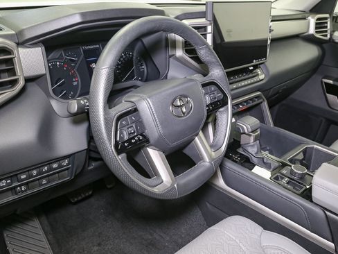 Used 2022 Toyota Tundra Limited image 21