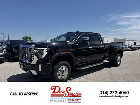 New 2026 GMC Sierra 3500 Denali w/ Denali Reserve Package AWD/4WD image 1