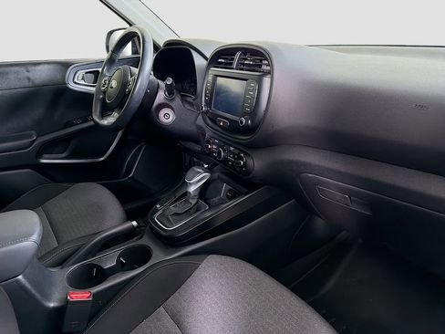 Used 2021 Kia Soul GT-Line FWD image 27