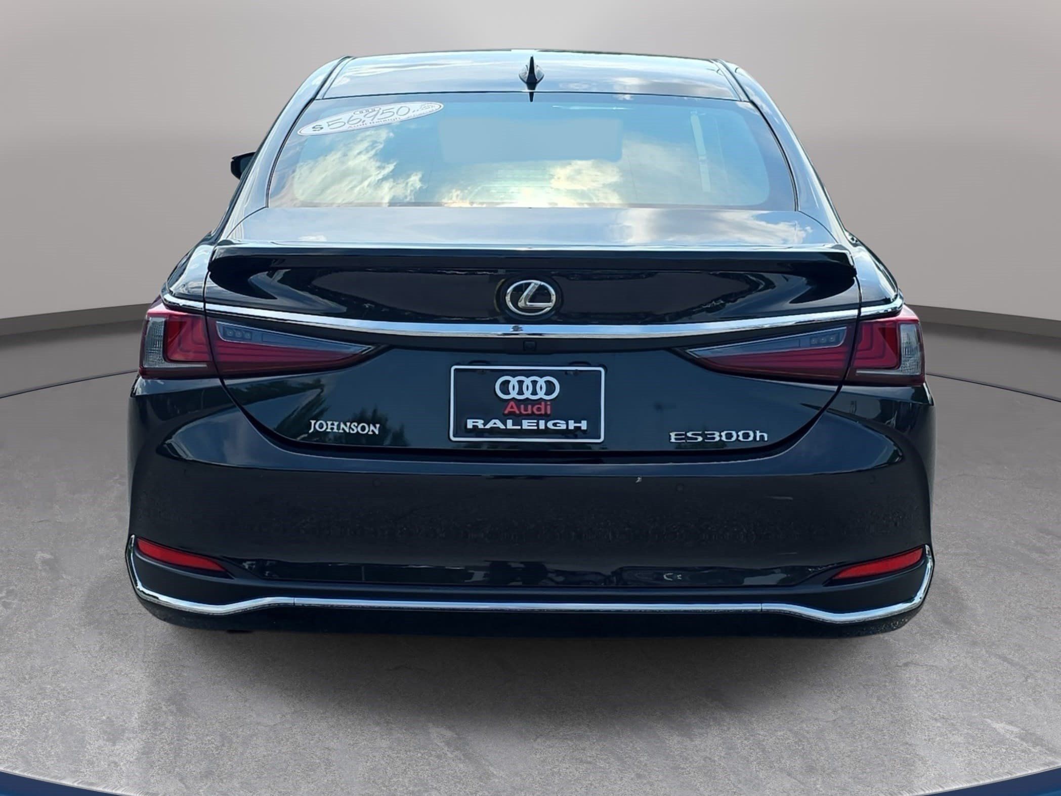 Used 2025 Lexus ES 300h Ultra Luxury w/ Accessory Package (Z2) FWD image 6
