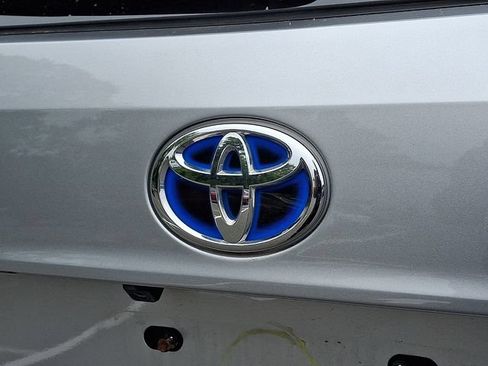Used 2023 Toyota Highlander XLE AWD/4WD image 34
