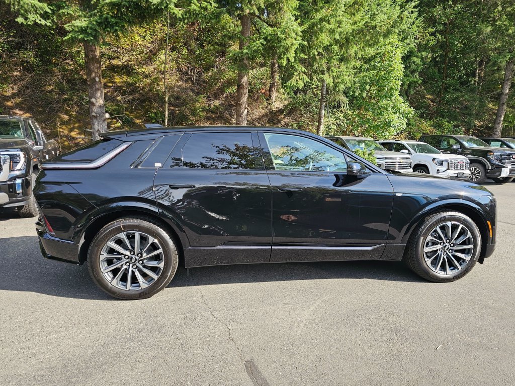 New 2027 Cadillac Lyriq Sport AWD/4WD image 8