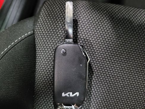 Used 2023 Kia Forte LXS w/ LXS Technology Package FWD image 32