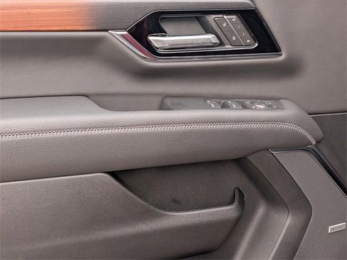 New 2026 GMC Yukon Denali w/ Advanced Technology Package image 16