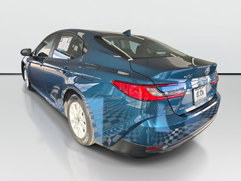 Used 2025 Toyota Camry LE w/ Convenience Package FWD image 3