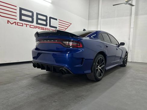 Used 2020 Dodge Charger R/T w/ Plus Group RWD image 9