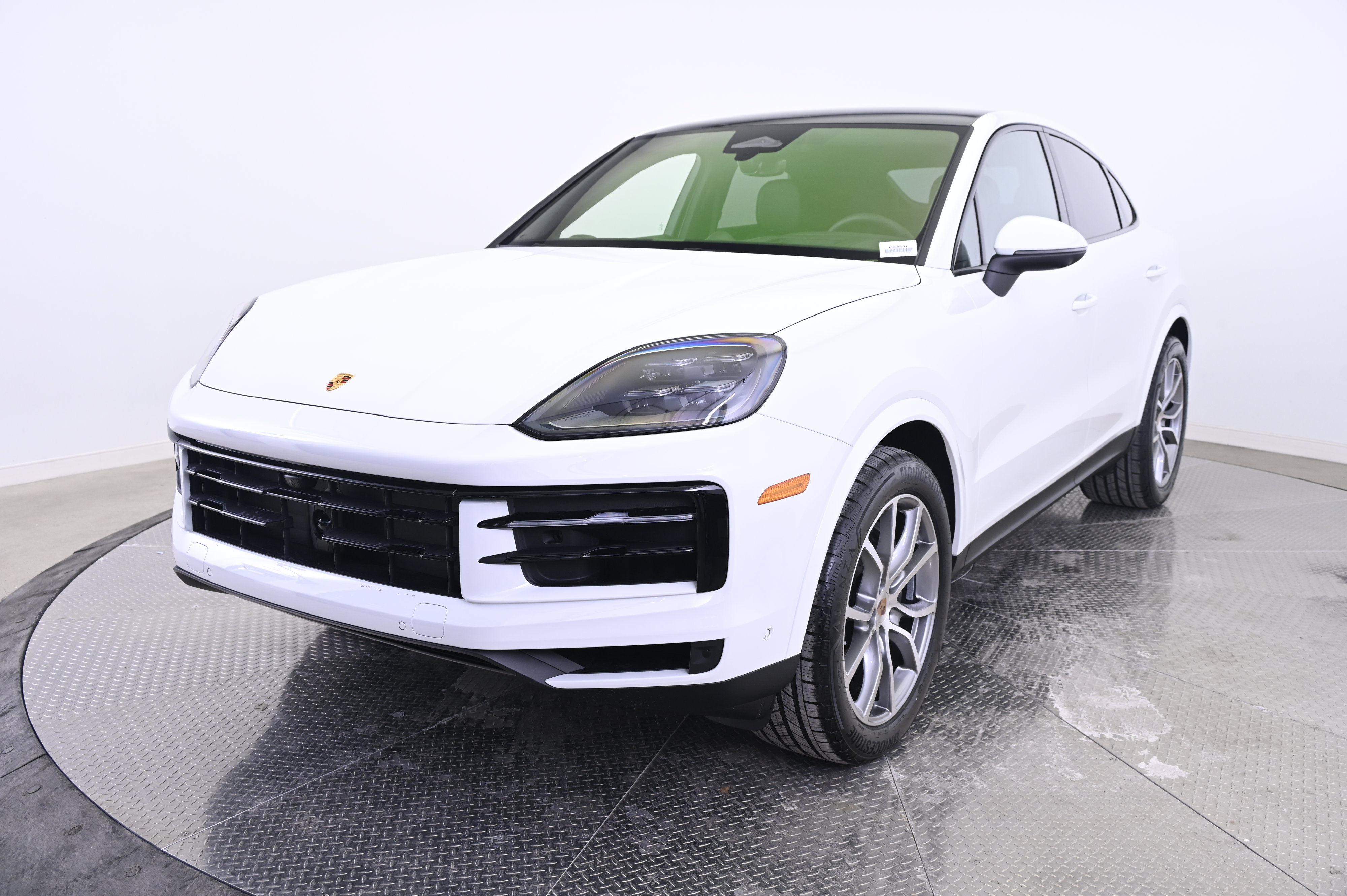 Used 2026 Porsche Cayenne Coupe AWD/4WD image 1