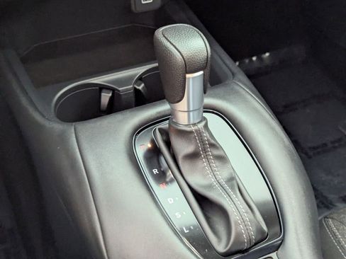 Used 2025 Honda HR-V LX image 20
