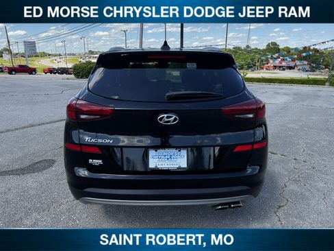 Used 2019 Hyundai Tucson Sport FWD image 3