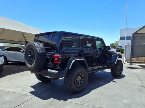 Used 2022 Jeep Wrangler Unlimited Rubicon w/ Xtreme Recon 35" Tire Package AWD/4WD image 5