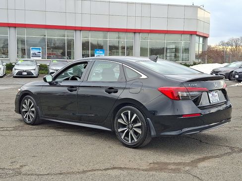 Used 2023 Honda Civic EX image 5