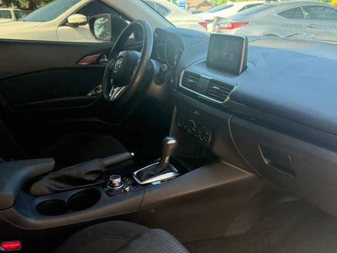 Used 2016 MAZDA MAZDA3 i Sport w/ Preferred Equipment Package FWD image 11
