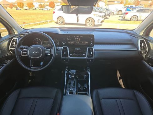 Certified 2022 Kia Sorento SX image 14