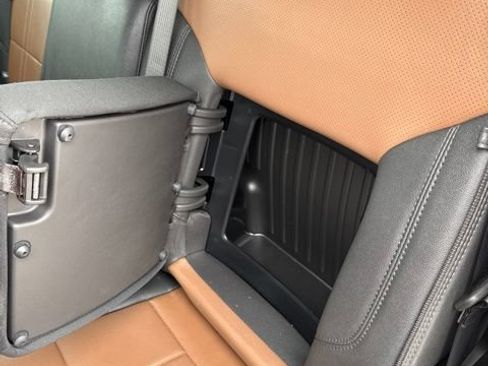 Used 2025 Chevrolet Silverado 1500 High Country RWD image 24
