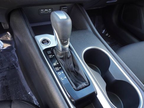 Used 2022 Nissan Altima 2.5 SV image 18