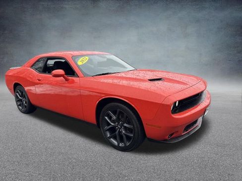Used 2022 Dodge Challenger SXT w/ Blacktop Package image 2