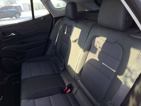 Used 2025 Chevrolet Trax LT w/ Driver Confidence Package image 13