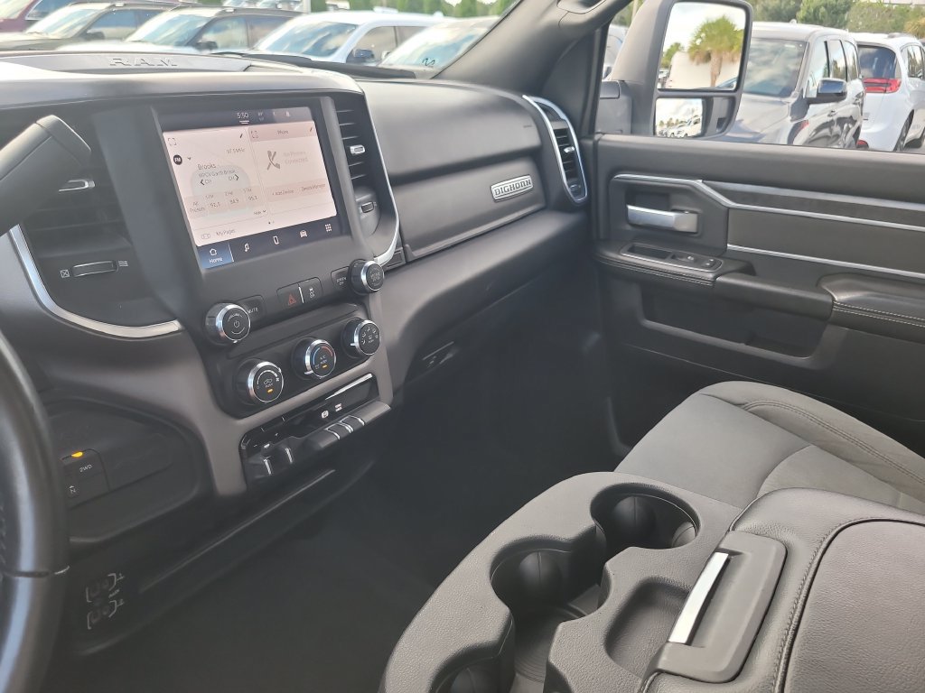 Used 2024 RAM 3500 Big Horn AWD/4WD image 23