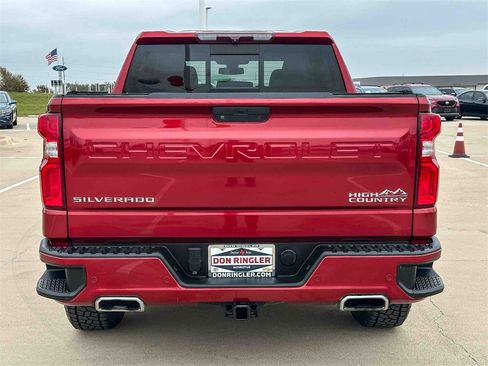 Used 2021 Chevrolet Silverado 1500 High Country w/ Safety Package II image 4