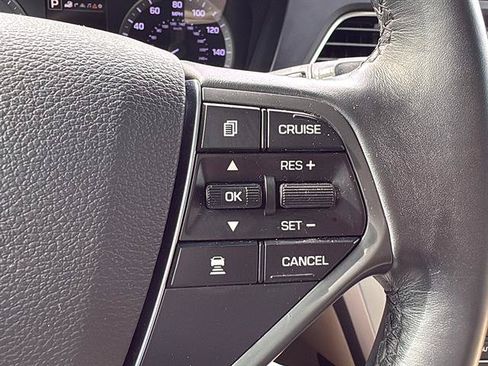 Used 2016 Hyundai Sonata Limited w/ Option Group 04 FWD image 23