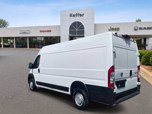 Used 2023 RAM ProMaster 3500 w/ Driver Convenience Group FWD image 4