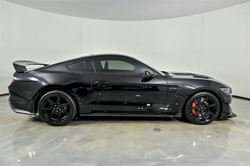 Used 2019 Ford Mustang Shelby GT350R w/ GT350R Equipment Group 920A RWD image 10