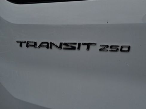 Certified 2020 Ford Transit 250 Low Roof RWD image 39