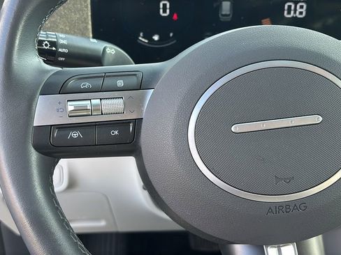 Used 2024 Hyundai Kona SEL image 17