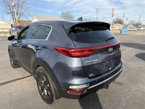 Used 2022 Kia Sportage LX w/ LX FWD Value Edition Package image 6