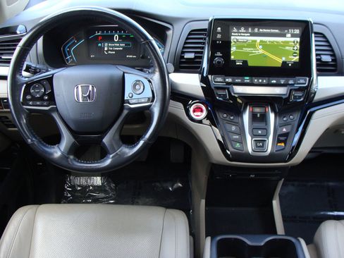 Used 2019 Honda Odyssey Elite image 9