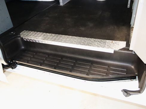 Used 2019 Chevrolet Express 3500 w/ Driver Convenience Package RWD image 53