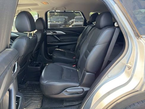Used 2021 MAZDA CX-9 Touring w/ Touring Premium Package FWD image 17