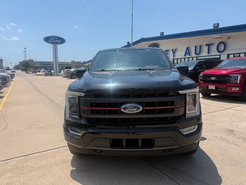 Used 2021 Ford F150 Lariat w/ Equipment Group 502A High AWD/4WD image 2