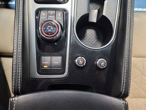 Used 2016 Nissan Maxima Platinum FWD image 21