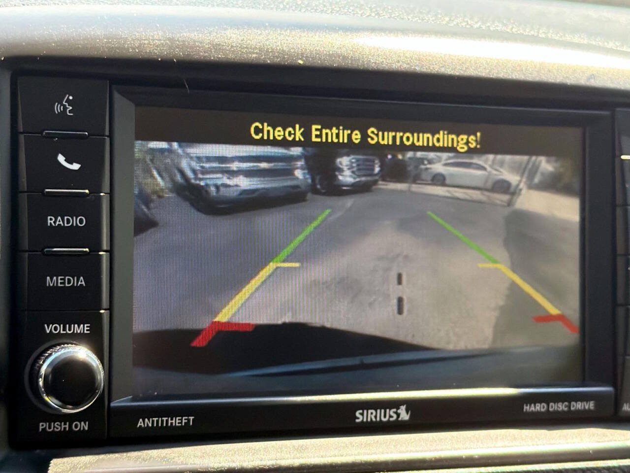 Used 2012 Chrysler Town & Country Touring w/ Entertainment Group #1 FWD image 16