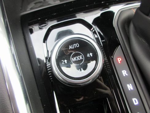 New 2026 GMC Canyon AT4 AWD/4WD image 17