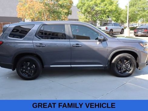 Used 2023 Honda Pilot EX-L image 5
