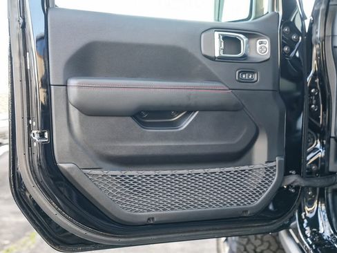 New 2025 Jeep Wrangler Rubicon image 23