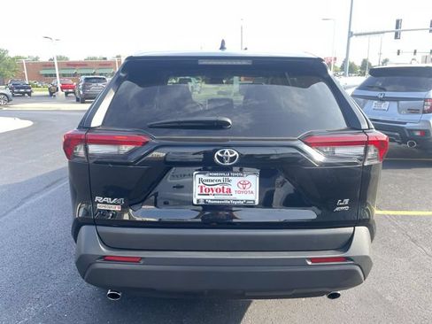 Used 2024 Toyota RAV4 LE AWD/4WD image 32
