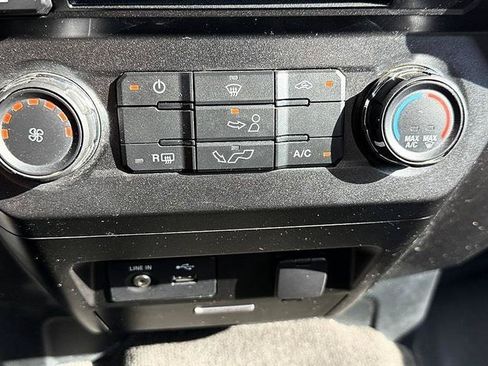 Used 2015 Ford F150 XLT w/ Equipment Group 301A Mid RWD image 36