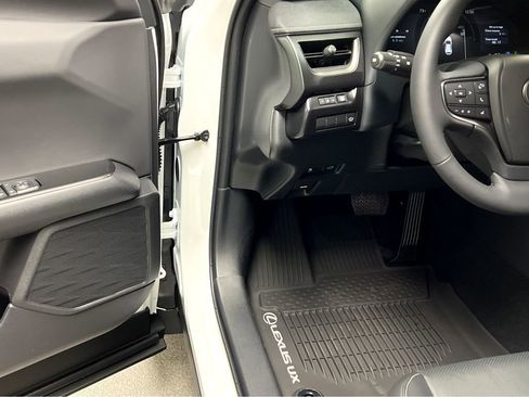 New 2026 Lexus UX 300h AWD image 42