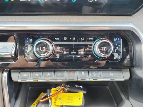 Certified 2022 GMC Sierra 1500 Denali image 19