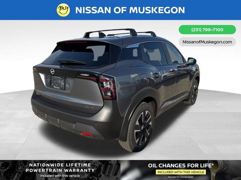 New 2026 Nissan Kicks SV w/ SV Premium Package image 7