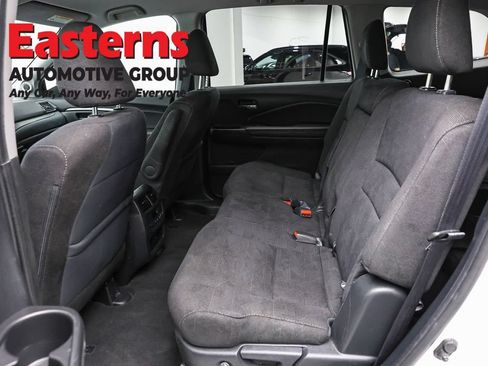 Used 2021 Honda Pilot EX image 21
