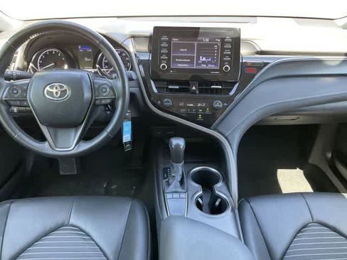 Used 2024 Toyota Camry SE FWD image 19