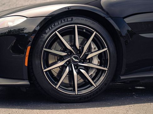 Used 2020 Aston Martin V8 Vantage Coupe RWD image 4