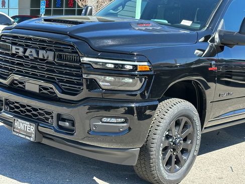 New 2026 RAM 2500 Laramie AWD/4WD image 3